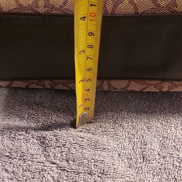 Authentic Coach Purse - Picture 13 of 13